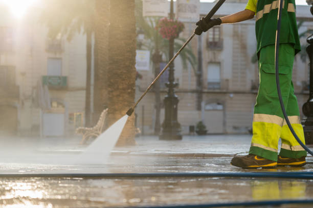 Best Commercial Building Pressure Washing  in Sullivan, IL