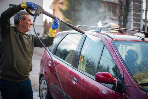 Best Roof Power Washing Services  in Sullivan, IL